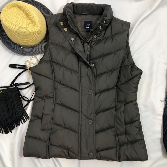 GAP Jackets & Blazers - GAP Puffer Vest Womens medium H
